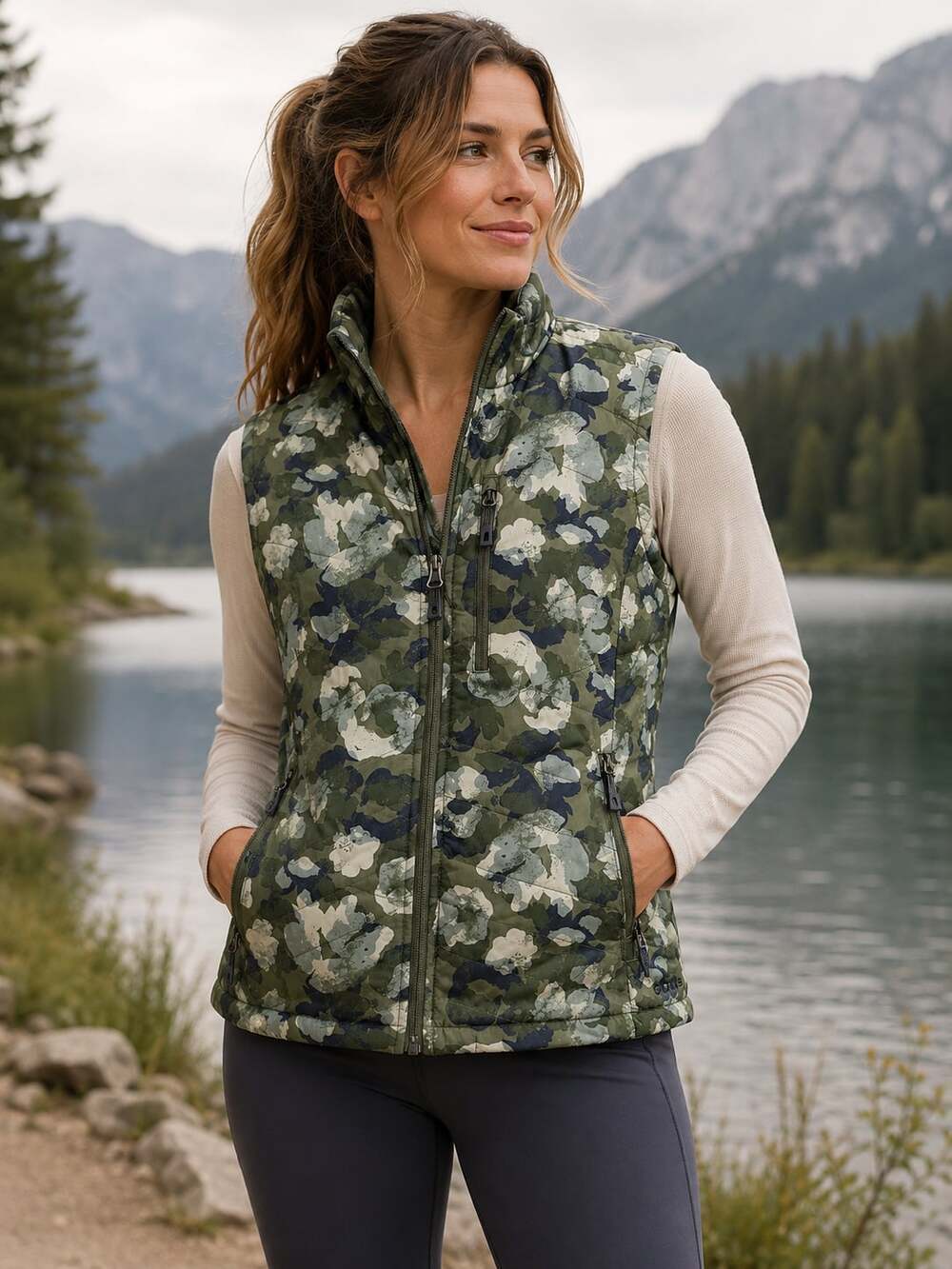Orvis PrimaLoft Floral Camo Puffer Vest Womens Small Gorpcore Outdoor